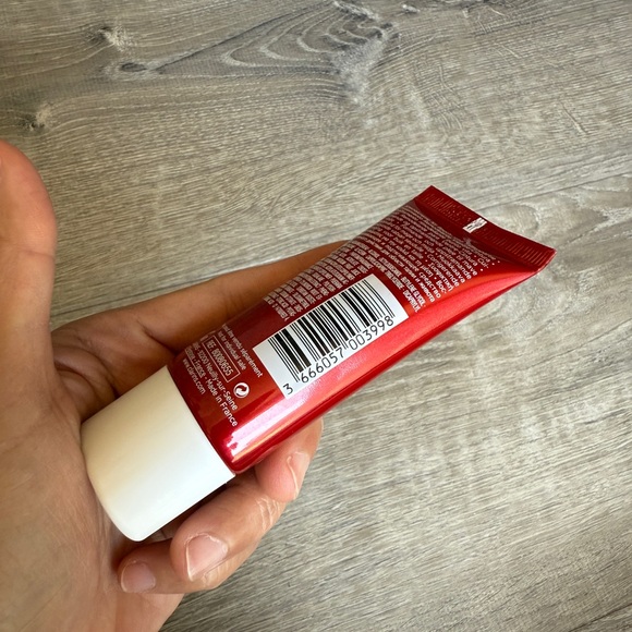 CLARINS Super Restorative Anti-Aging Abdomen and Waist Body Cream- 30ml - Picture 3 of 3